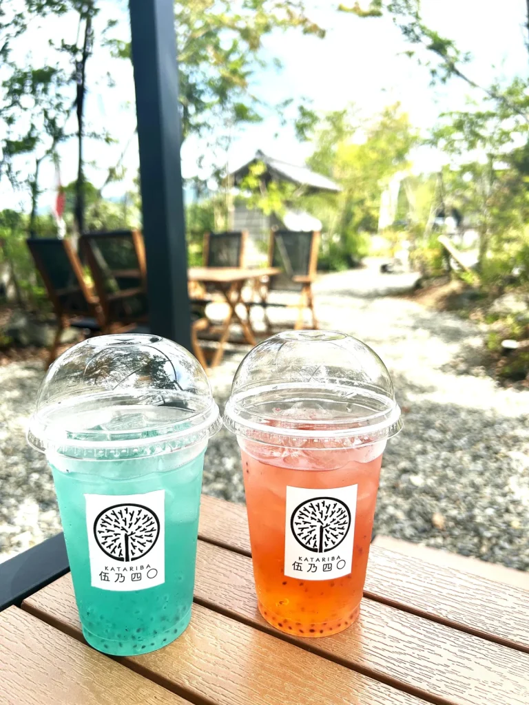 夏の期間限定メニューバジルシードドリンク